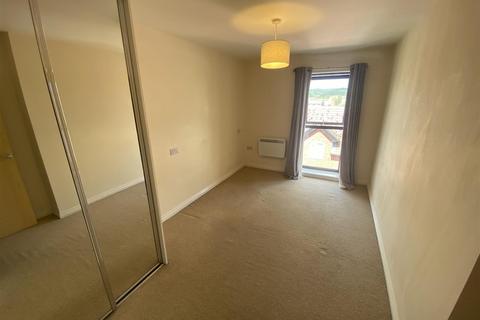 2 bedroom flat for sale, River View, Larch Way