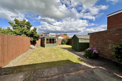 3 bedroom semi-detached house for sale, 42 White Lodge Park, Shawbury, Shrewsbury, SY4 4NT