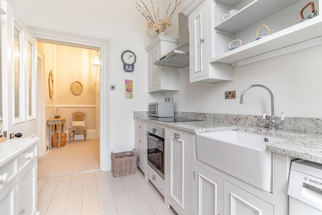 Kitchen - B.jpg