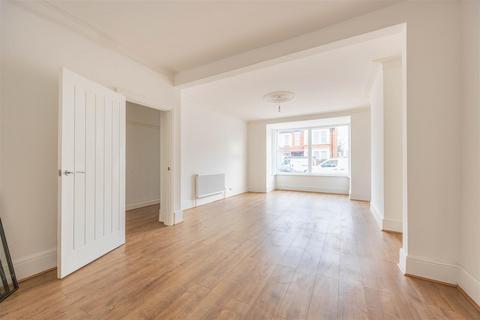 2 bedroom apartment for sale, HONITON ROAD, Southend-On-Sea