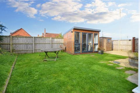 3 bedroom semi-detached house for sale, Browns Lane, East Stour, Gillingham