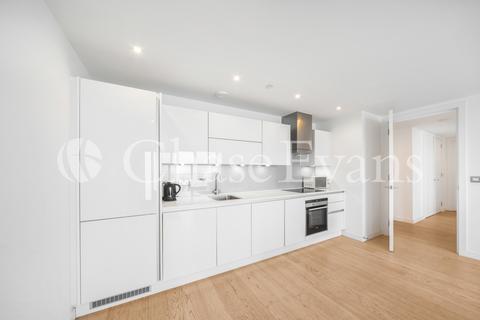 3 bedroom flat to rent, Horizons Tower, 1 Yabsley Street, Canary Wharf, London, E14