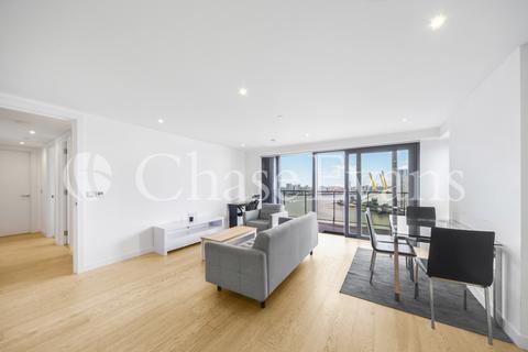 3 bedroom flat to rent, Horizons Tower, 1 Yabsley Street, Canary Wharf, London, E14