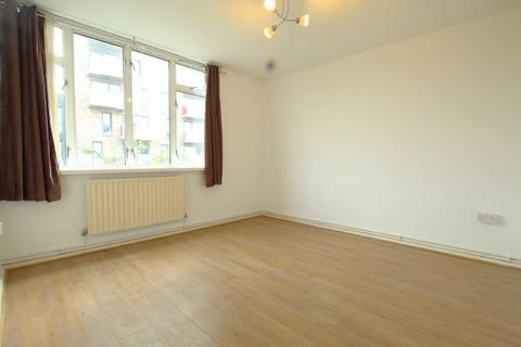 2 bedroom flat to rent, White Horse Lane, London E1