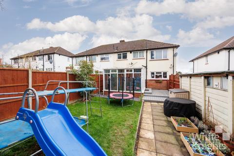 31 Barnsdale Road, Reading, RG2 7JG