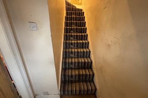 undefined, 1, Liverpool L22