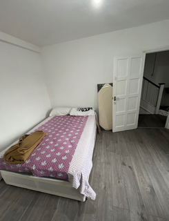 1 bedroom in a house share to rent, Station Road, North Harrow HA2