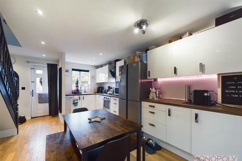 37 Bloom Avenue, Brymbo, Wrexham, LL11 5FD