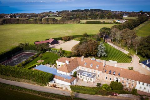 9 bedroom detached house for sale, Le Canibut, Jersey JE3