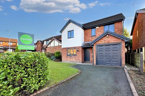 4 bedroom detached house for sale, Carlisle Close, Whitefield, M45