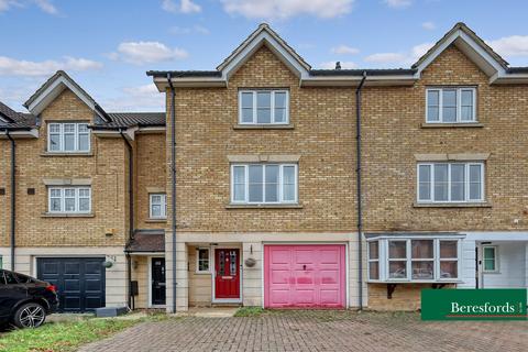 4 bedroom terraced house for sale, Pearcy Close, Harold Hill, RM3