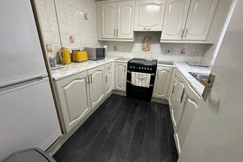 2 bedroom flat to rent, Sparkbrook, Birmingham B11