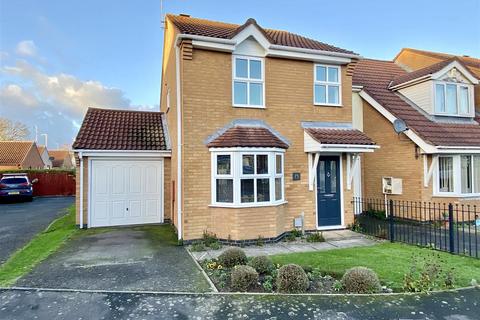 3 bedroom semi-detached house for sale, Windrush Drive, Hinckley LE10