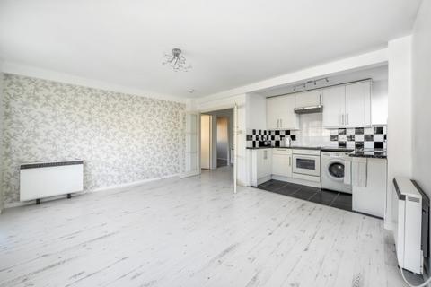 2 bedroom apartment to rent, Pullman Court Streatham Hill SW2