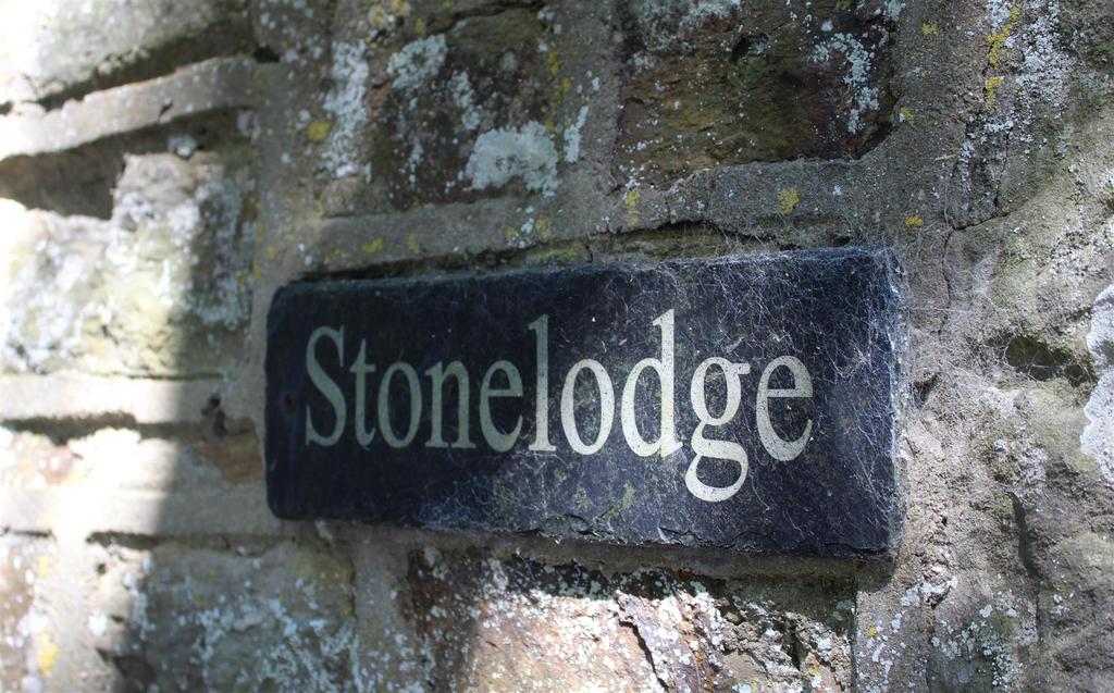 Stonelodge (1).JPG