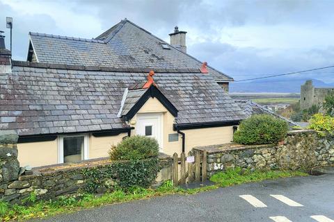 2 bedroom house for sale, Doll's House, Harlech