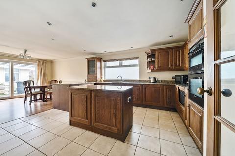 4 bedroom detached bungalow for sale, Stowey Park, Yatton, BS49