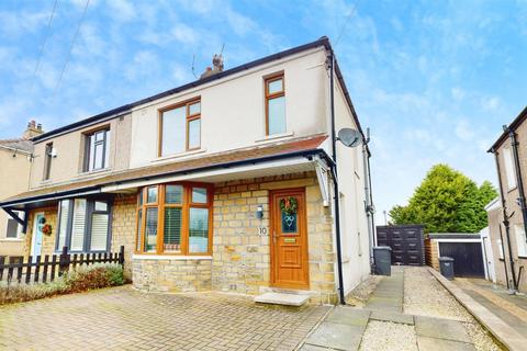 3 bedroom semi-detached house for sale, Newlands Grove, Northowram, Halifax