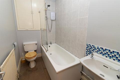 1 bedroom ground floor flat for sale, Simonside Terrace, Newcastle Upon Tyne