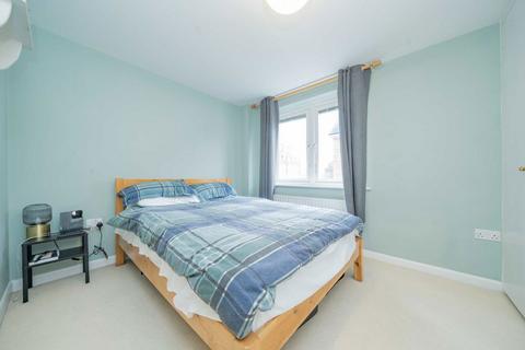 2 bedroom flat for sale, Athlone Street, London NW5