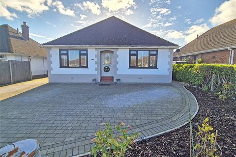 3 bedroom bungalow for sale, Hengistbury Road, Barton on Sea, New Milton, Hampshire, BH25