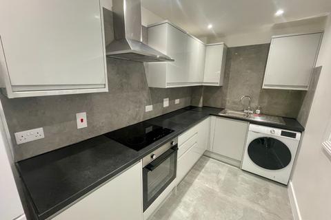 2 bedroom apartment to rent, Geneva Court,  Rookery Way, London, Greater London, NW9