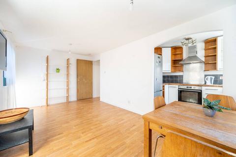 2 bedroom terraced house to rent, Riverside Close, Clapton, London, E5