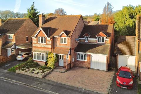 4 bedroom detached house for sale, Foxglove Way, Thatcham, Berkshire, RG18