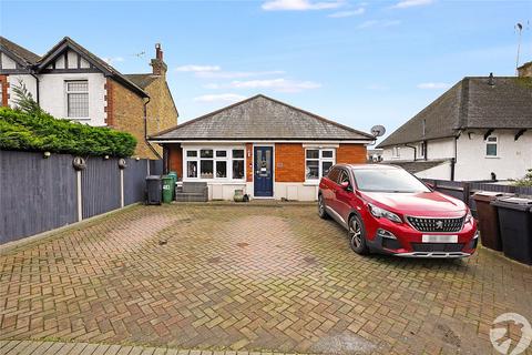 2 bedroom maisonette for sale, Tonbridge Road, Maidstone, Kent, ME16