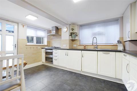 2 bedroom maisonette for sale, Tonbridge Road, Maidstone, Kent, ME16