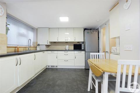 2 bedroom maisonette for sale, Tonbridge Road, Maidstone, Kent, ME16