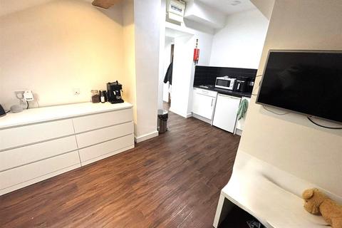 Studio for sale, Cheapside, Liverpool L2