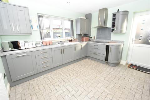 4 bedroom detached house for sale, Canvey Island SS8