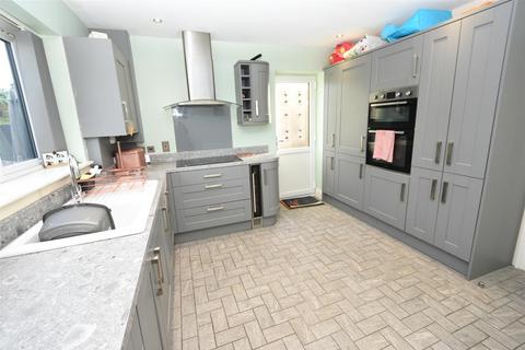 4 bedroom detached house for sale, Canvey Island SS8