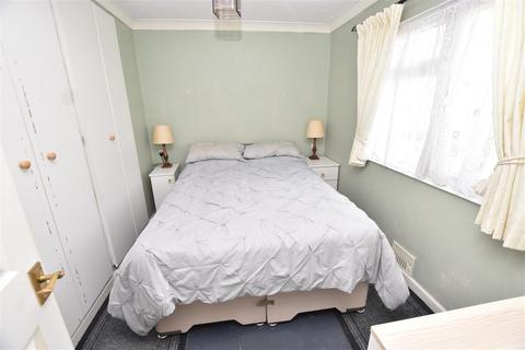 2 bedroom park home for sale, Canvey Island SS8