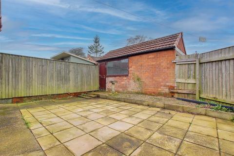 2 bedroom detached bungalow for sale, Mere View Avenue, Hornsea