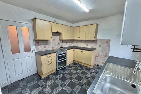 2 bedroom terraced house for sale, Padfield Main Road, Hadfield, Glossop