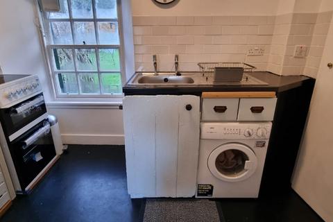 1 bedroom end of terrace house to rent, Cramond Village, Cramond, Edinburgh, EH4