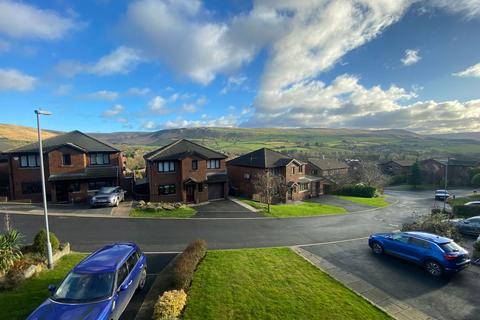 2 bedroom detached house for sale, 9 Brookhill Close, Diggle