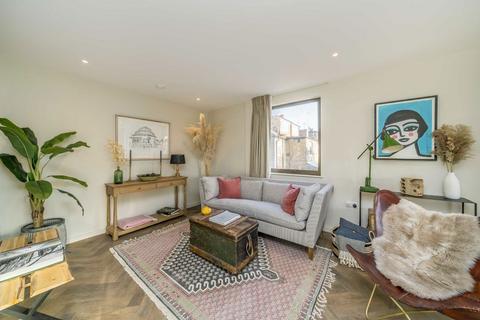 1 bedroom flat for sale, Craven Avenue, London W5