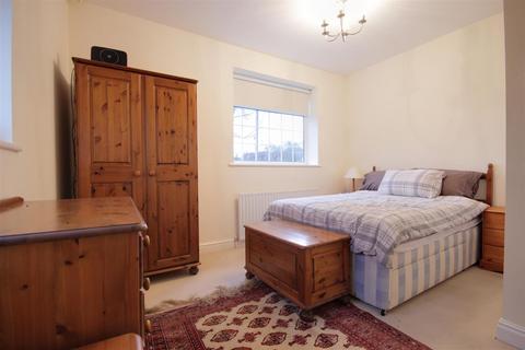 White Cottage Aldbrough Road, Withernwick, Hull, HU11 4TF