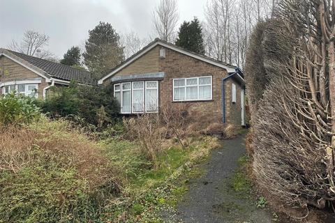 2 bedroom detached bungalow for sale, Gordon Close, Leek