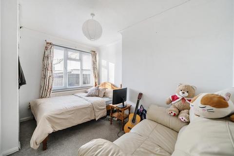 2 bedroom flat for sale, High Wycombe,  Buckinghamshire,  HP13