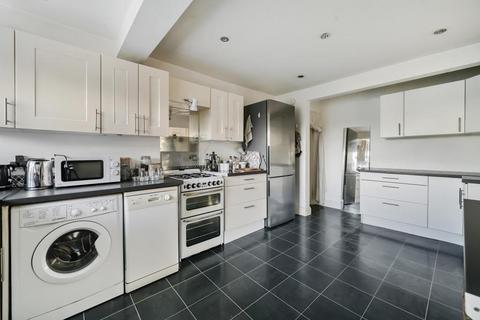 2 bedroom flat for sale, High Wycombe,  Buckinghamshire,  HP13