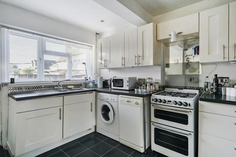 2 bedroom flat for sale, High Wycombe,  Buckinghamshire,  HP13