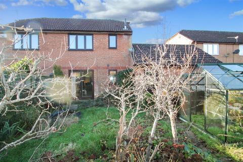 3 bedroom semi-detached house for sale, Lindisfarne Way, Thrapston NN14