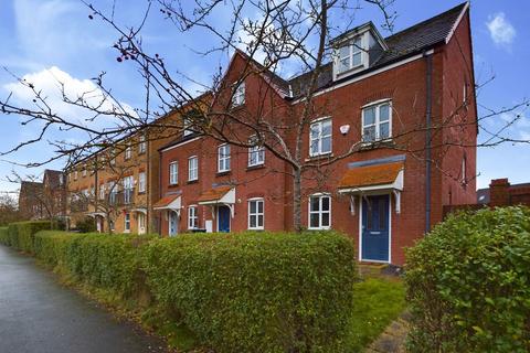 3 bedroom end of terrace house for sale, Phoenix Drive, Wrexham, Wrexham, LL11