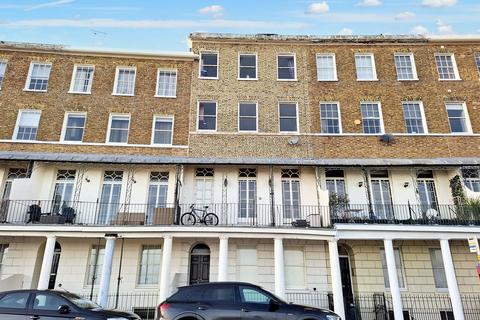 1 bedroom flat for sale, Wellington Crescent, Ramsgate, CT11