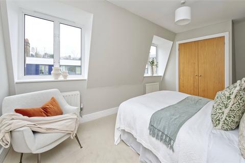 3 bedroom apartment for sale, London W2