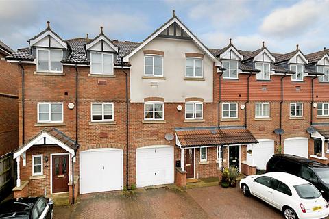 4 bedroom townhouse for sale, Lewis Mews, Snodland, ME6 5LN